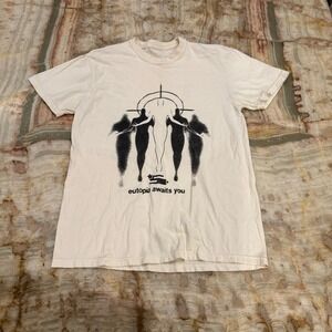 Utopia Awaits You Graphic T-Shirt Men's Large White Short Sleeve Tee